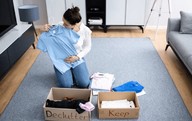 DECLUTTERING